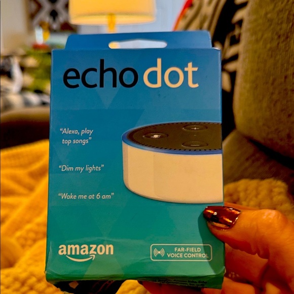 Amazon Echo Dot in White electronic speaker voice system device in box Alexa - Picture 2 of 4